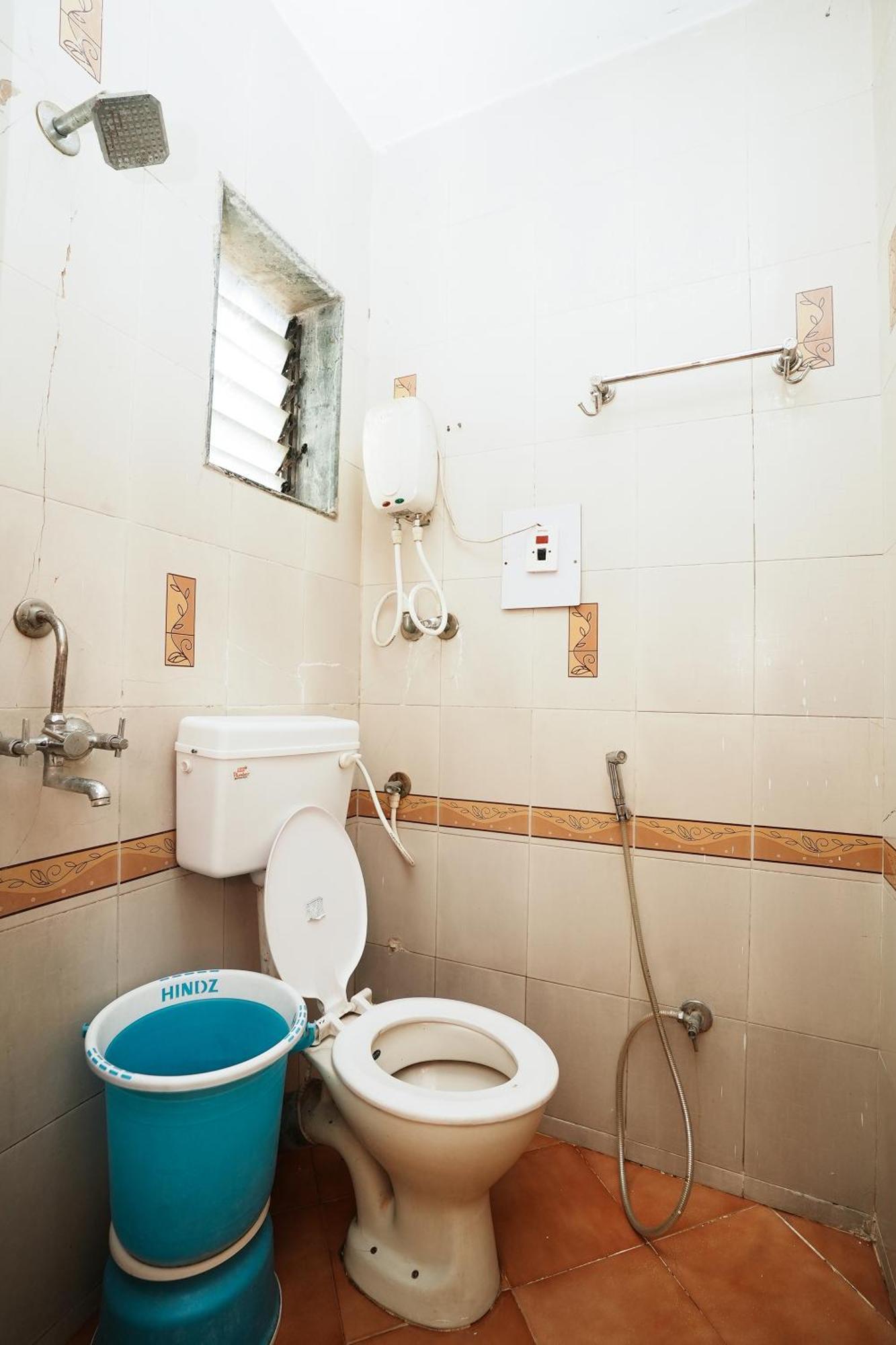 Hotel Della Comfort Near Ambreshwar Shiv Mandir, Ambernath Amarnath Exterior photo
